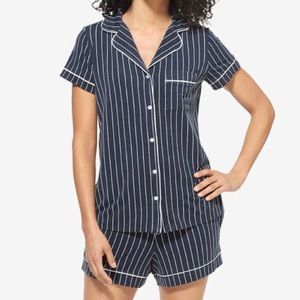 Tommy John Women’s Navy Pinstripe Pajamas set size small